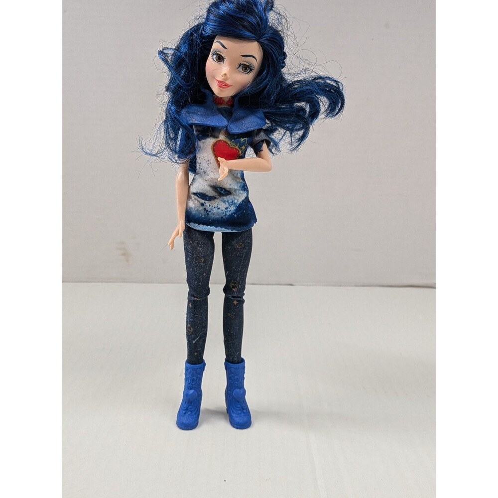 Disney Descendants 2 EVIE Isle of the Lost 11" Doll w/ Original Ensemble 2014